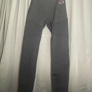 Chic Black Leggings with Heart Detail